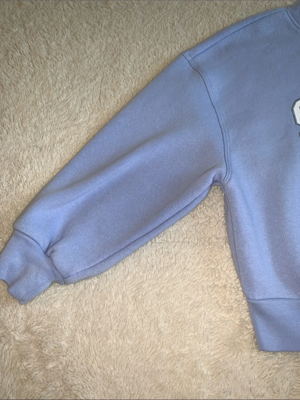 Gap x Disney Blue Stitch Sweatshirt Small 6/7 EUC